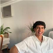 Me defino como un profesional apasionado por la tecnología y la enseñanza, con la capacidad de transmitir conocimientos de manera.